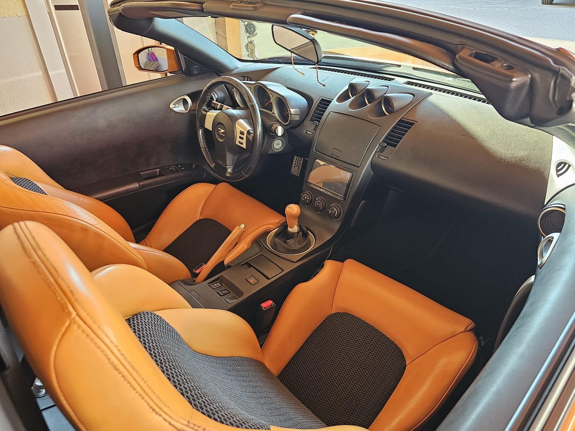 NISSAN 350 Z Roadster-image-5