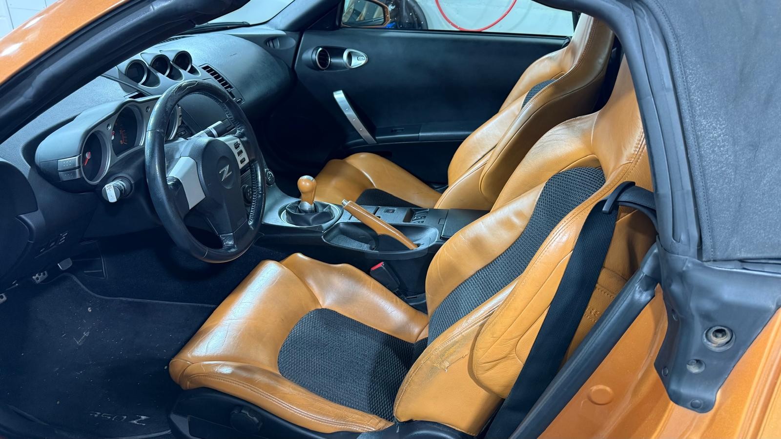 NISSAN 350 Z Roadster-image-4