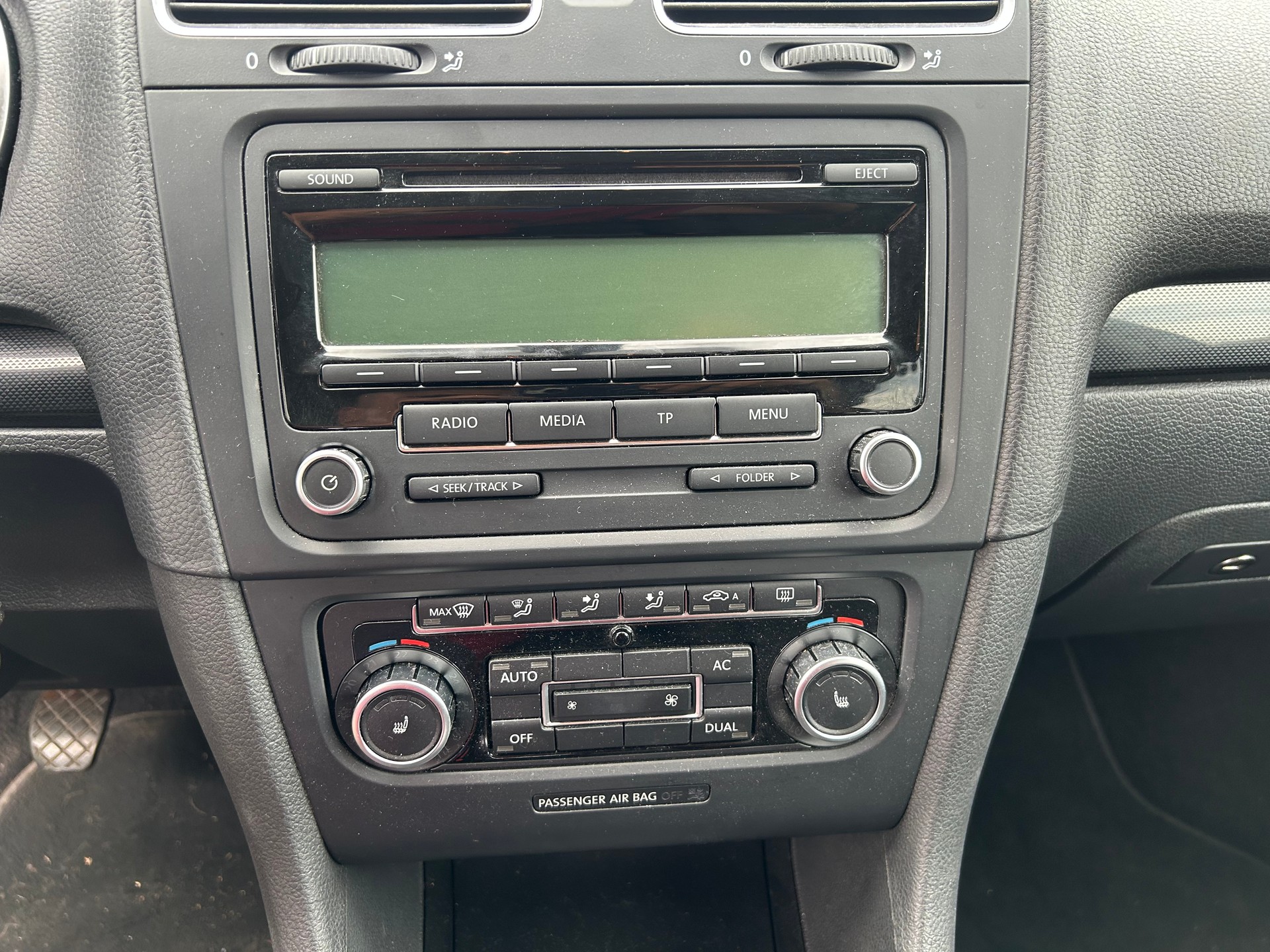VW Golf Variant 1.6 TDI Team 4Motion-image-9