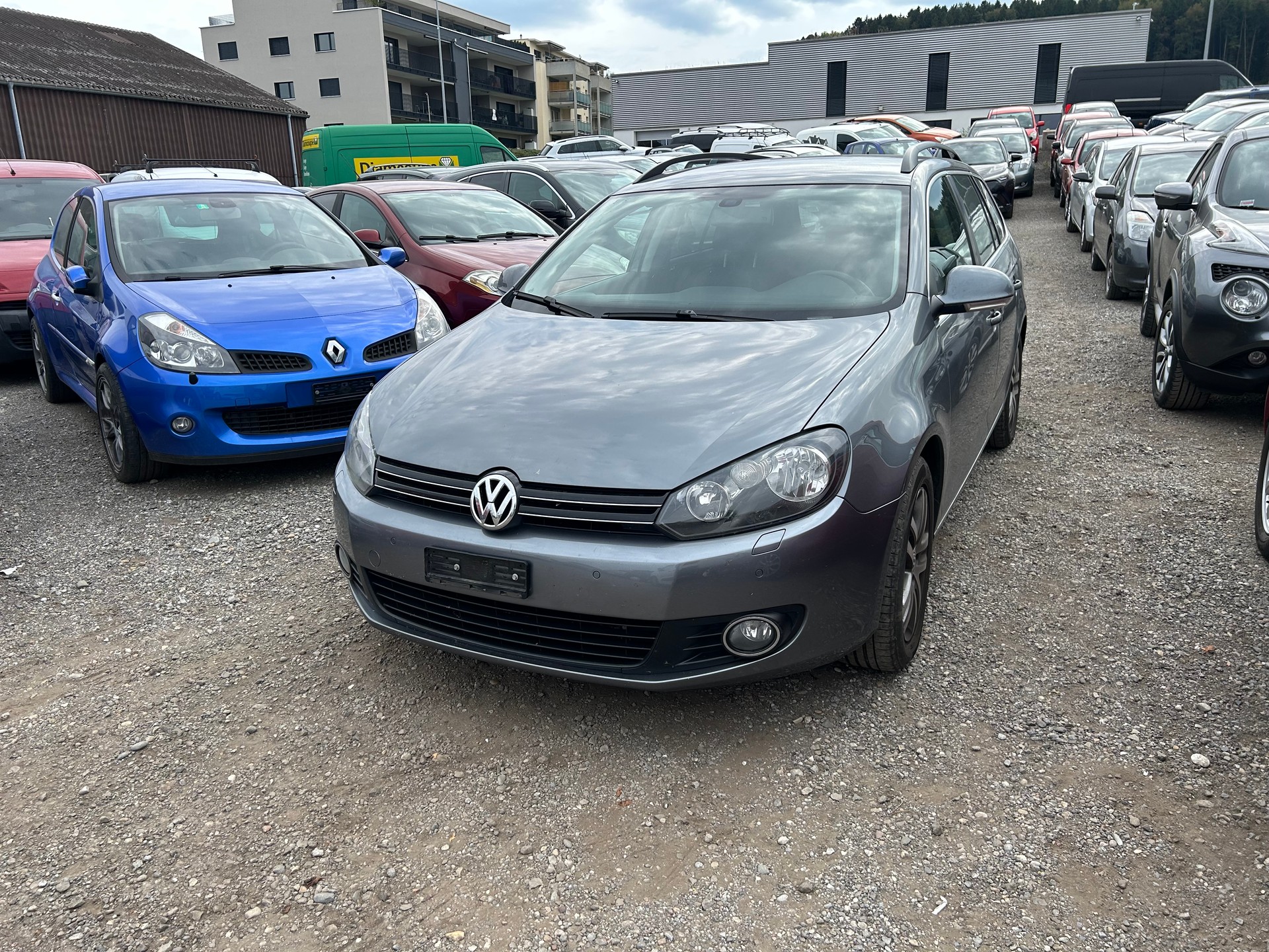 VW Golf Variant 1.6 TDI Team 4Motion-image-2