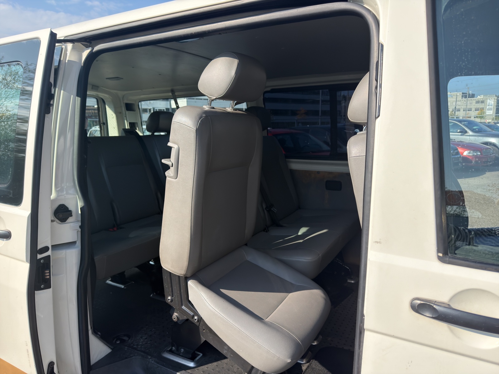 VW T5 Caravelle Comfort 2.5TDI PD 4M-image-7
