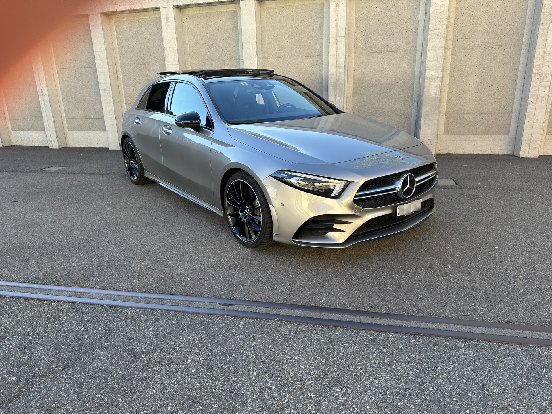 MERCEDES-BENZ A 35 AMG 4matic-image-2