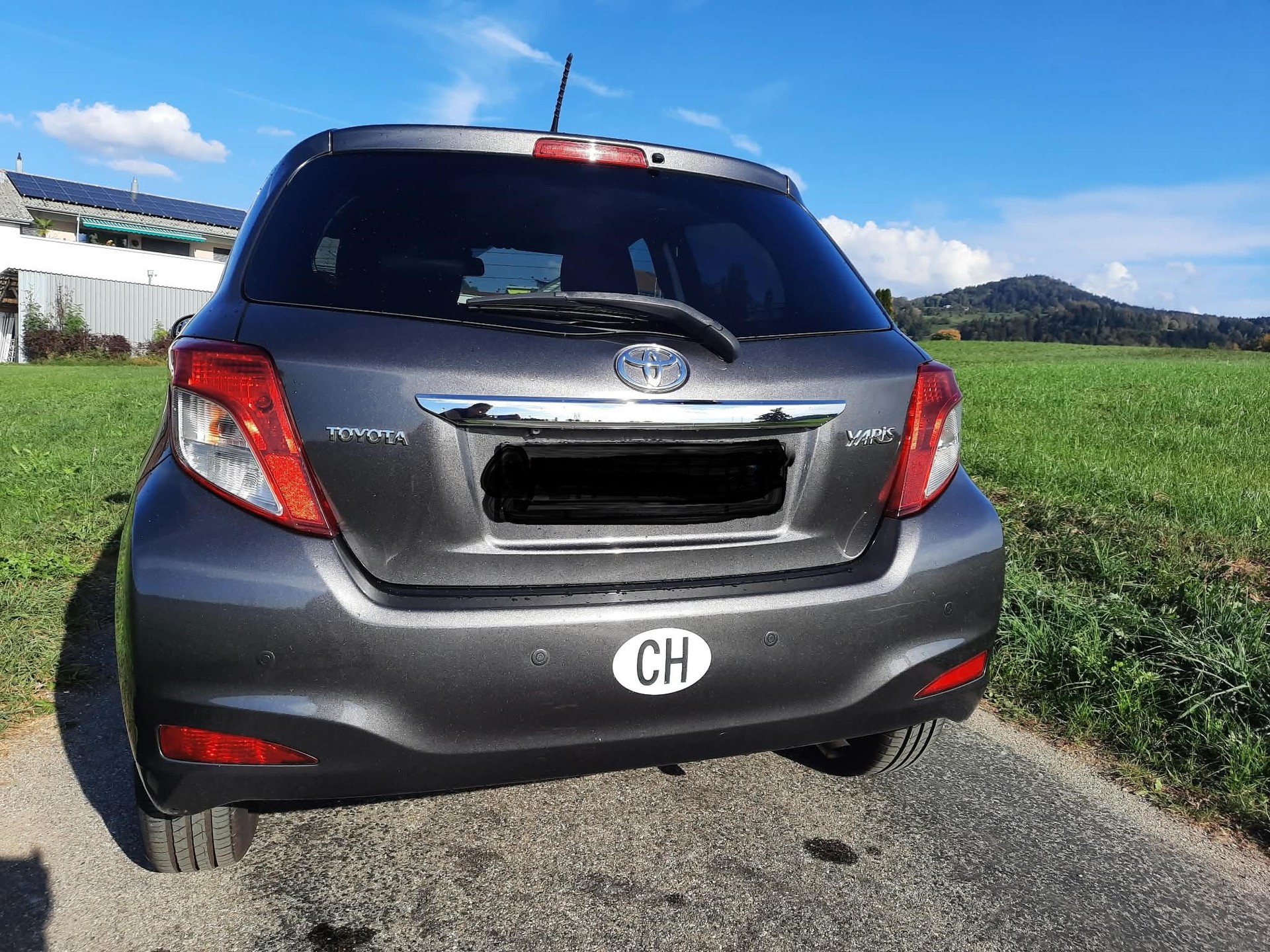 TOYOTA Yaris 1.33 Sol Premium-image-5