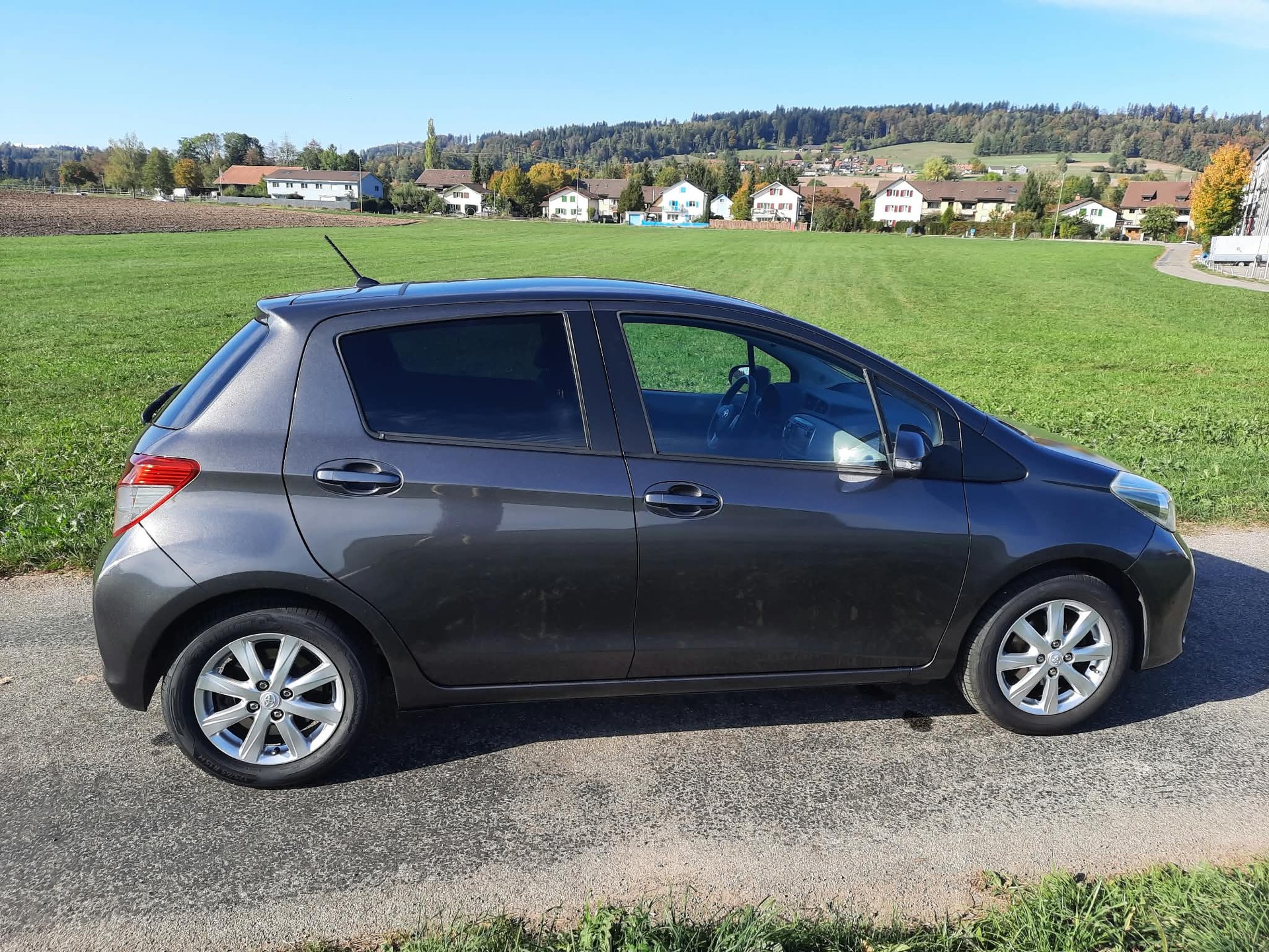 TOYOTA Yaris 1.33 Sol Premium-image-7
