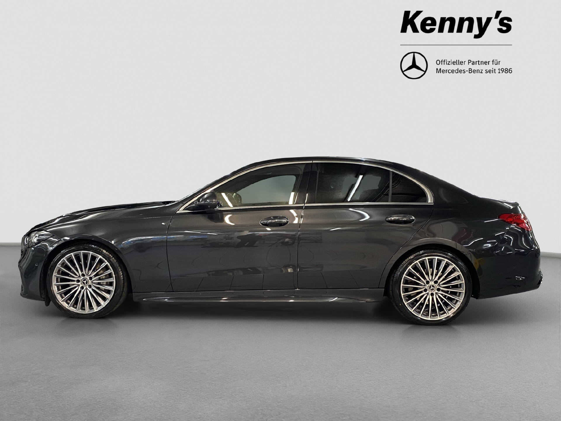 MERCEDES-BENZ C 220 d AMG Line-image-2