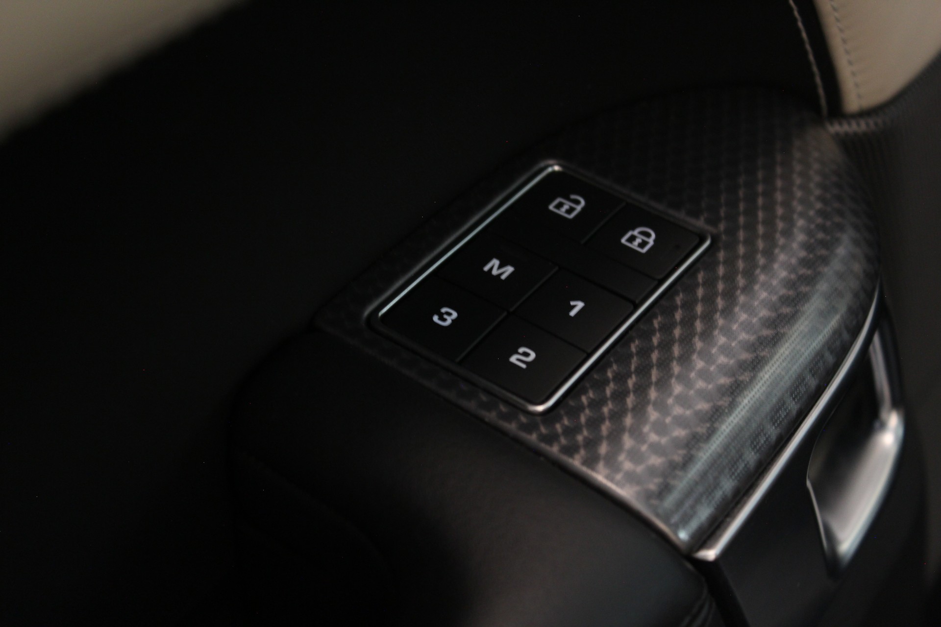 LAND ROVER Range Rover Sport D250 3.0D I6 MHEV HSE Dynamic Automatic-image-28