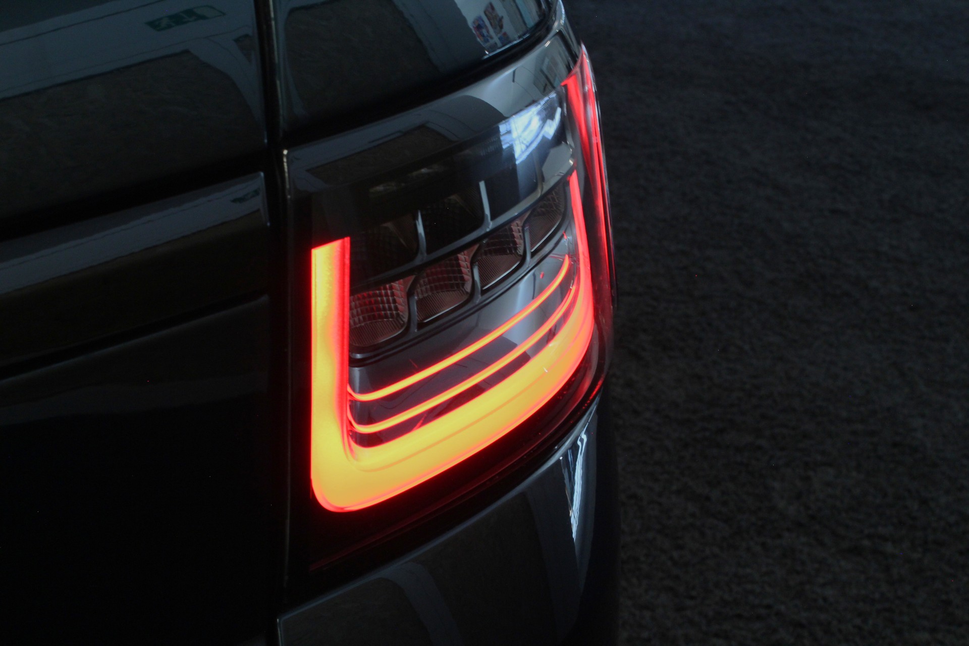LAND ROVER Range Rover Sport D250 3.0D I6 MHEV HSE Dynamic Automatic-image-12