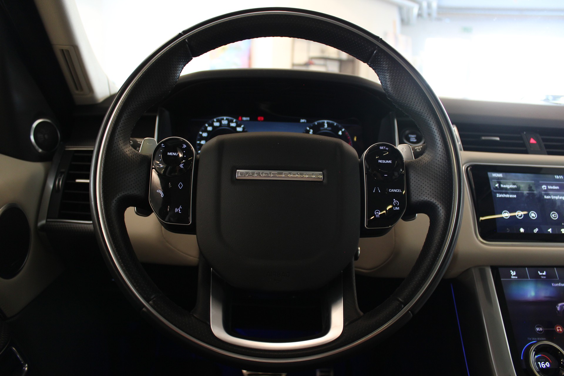 LAND ROVER Range Rover Sport D250 3.0D I6 MHEV HSE Dynamic Automatic-image-16