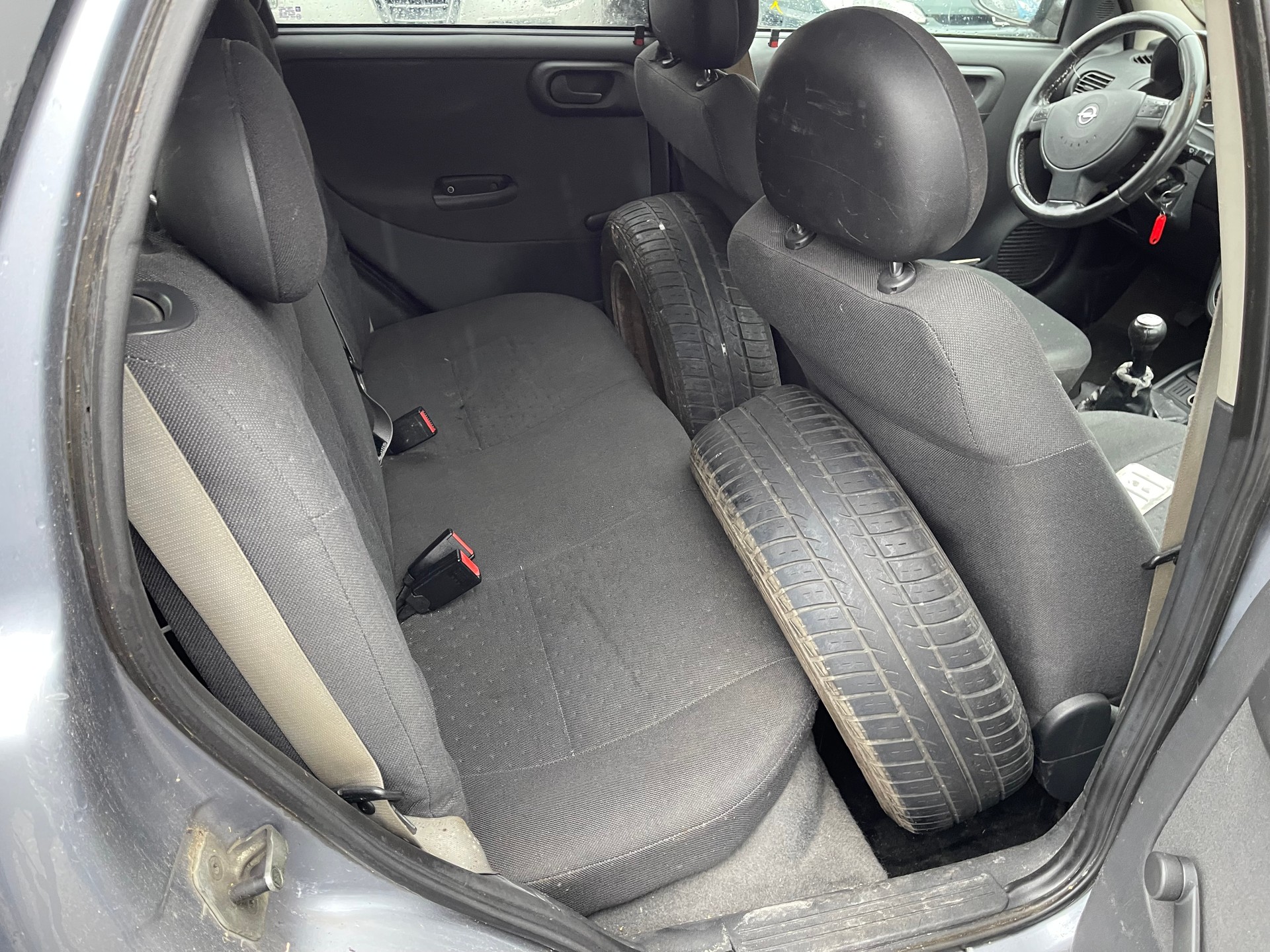 OPEL Corsa 1.2 16V Njoy-image-2