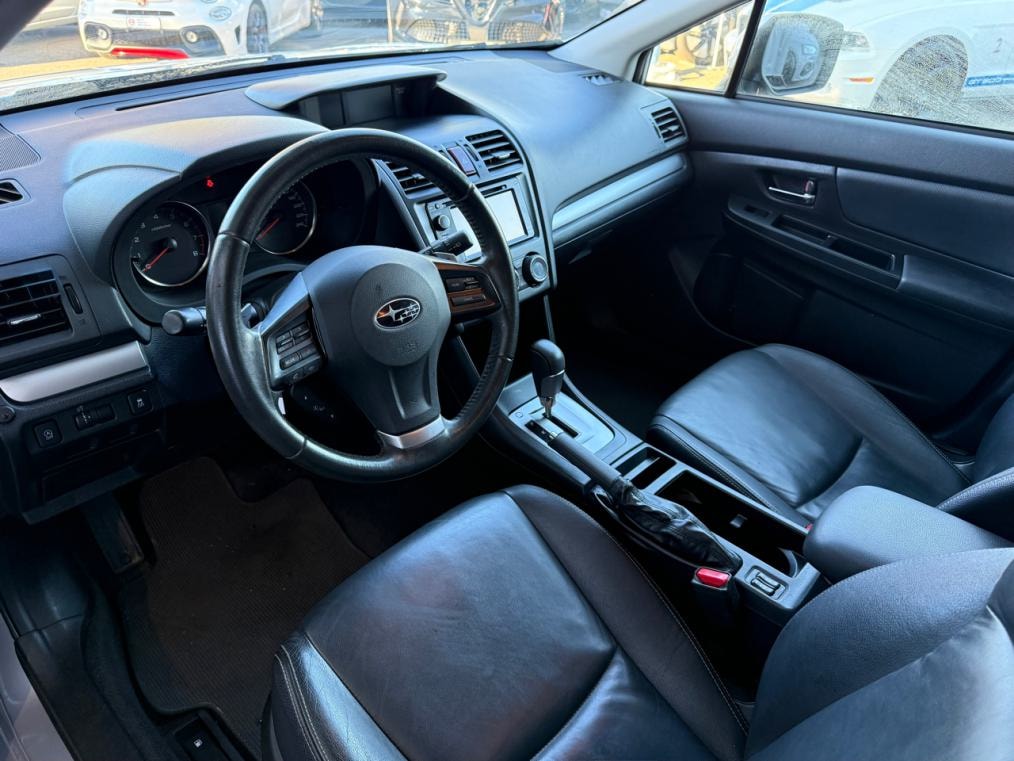 SUBARU XV 2.0 Swiss Three AWD CVT-image-3