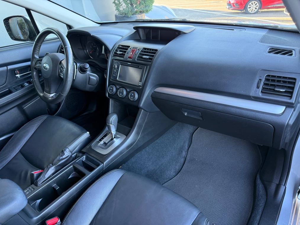 SUBARU XV 2.0 Swiss Three AWD CVT-image-6
