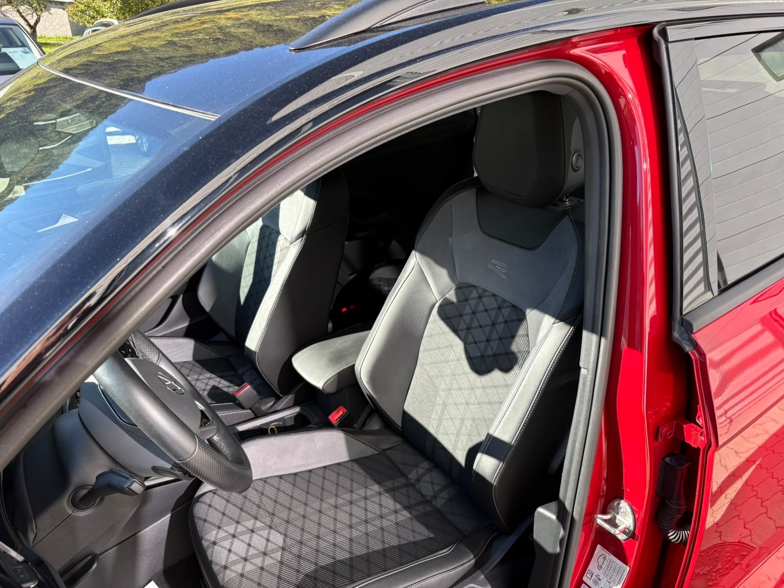 VW T-Roc 2.0 TDI SCR R-Line 4Motion DSG-image-7