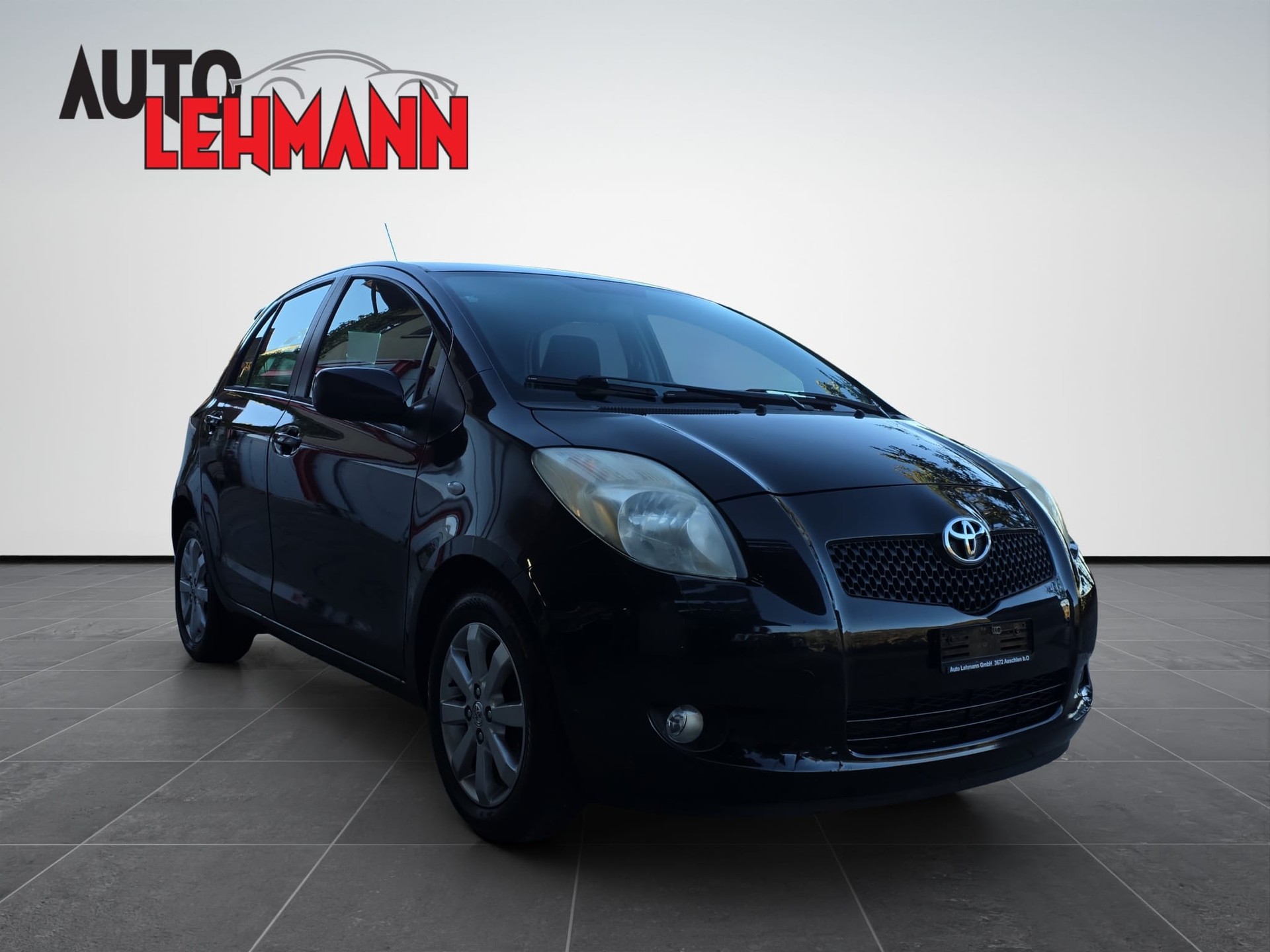 TOYOTA Yaris 1.3 Linea Sol-image-1
