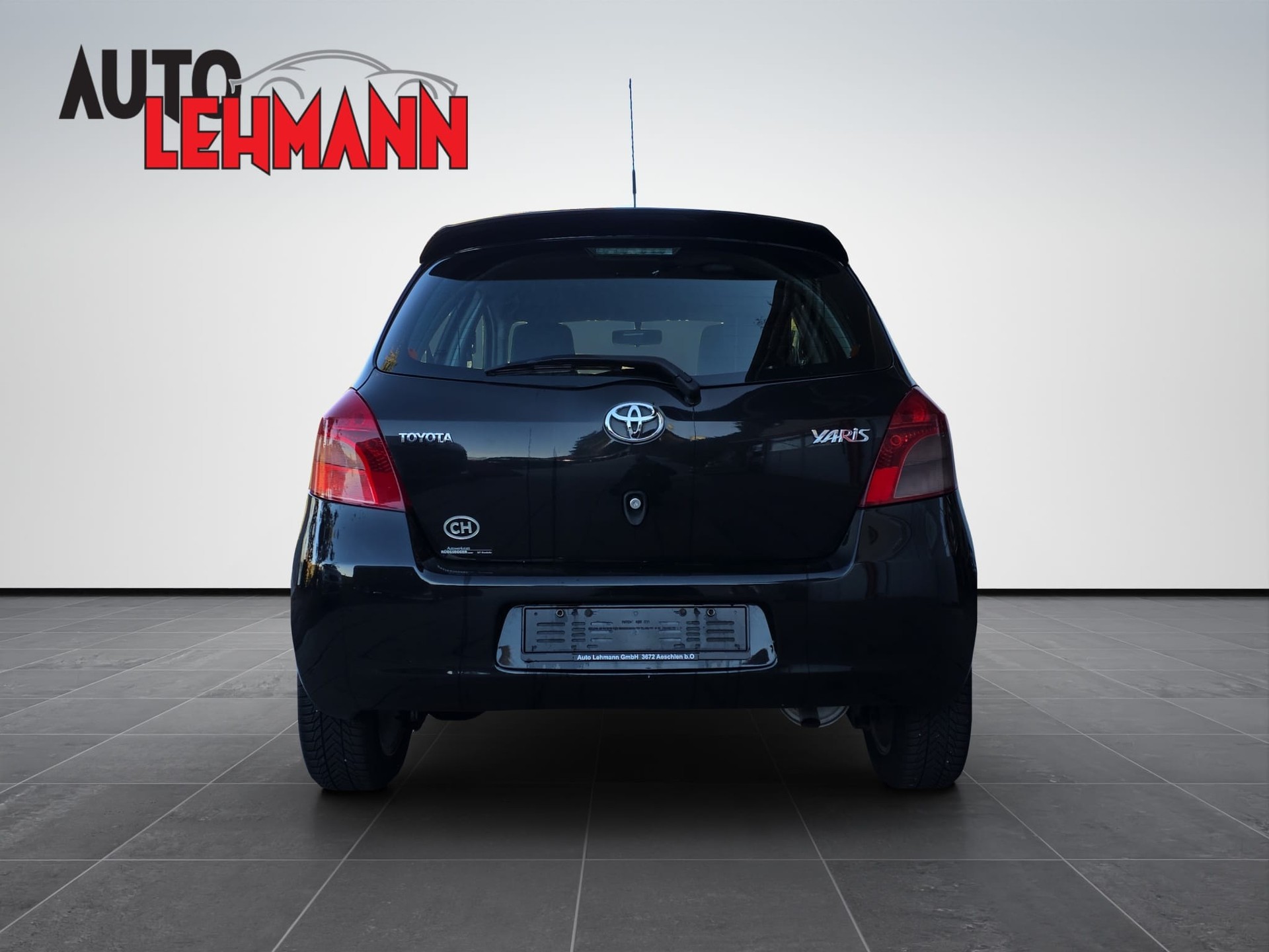 TOYOTA Yaris 1.3 Linea Sol-image-7