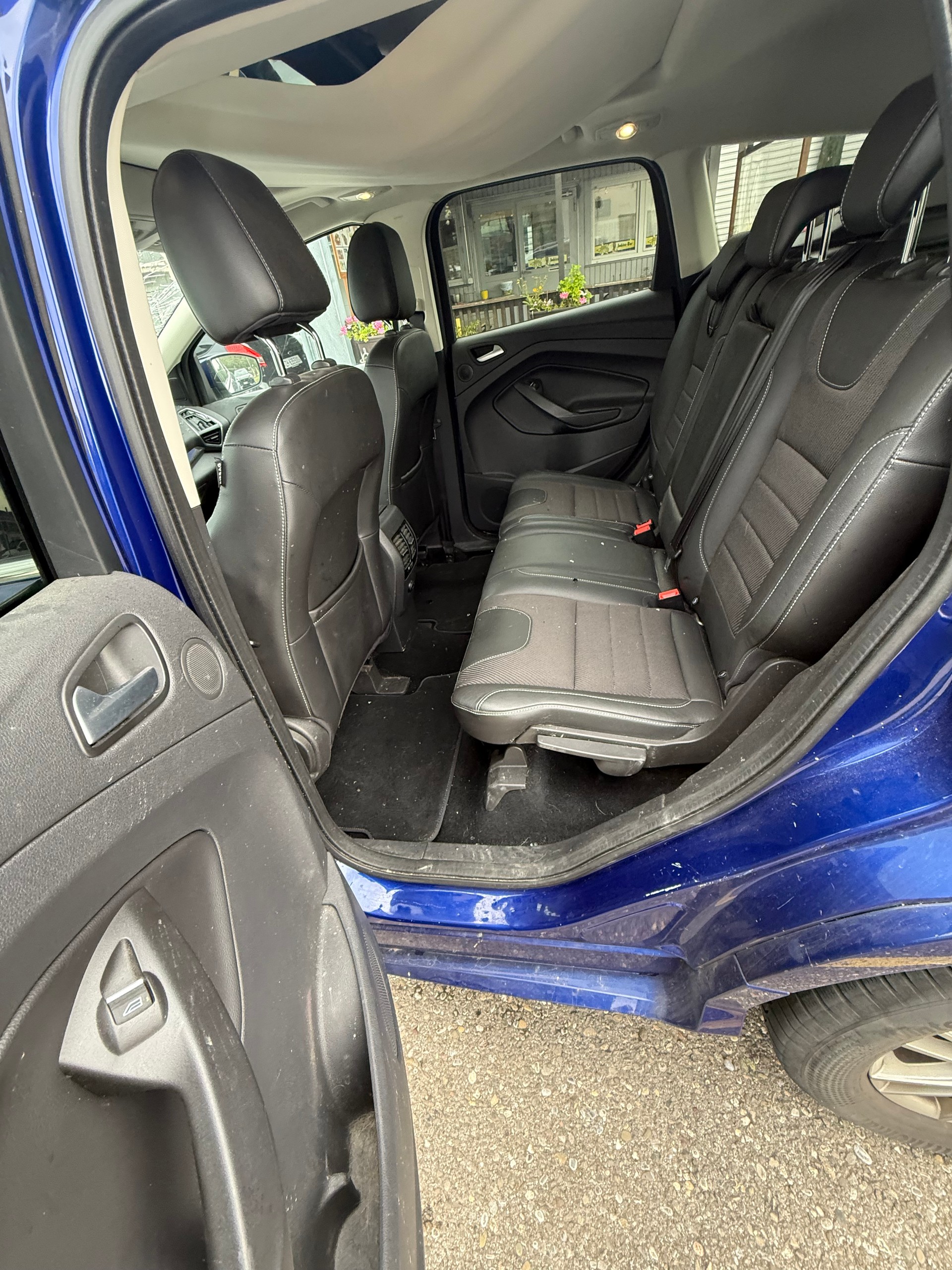 FORD Kuga 2.0 TDCi Freetech 4WD-image-12