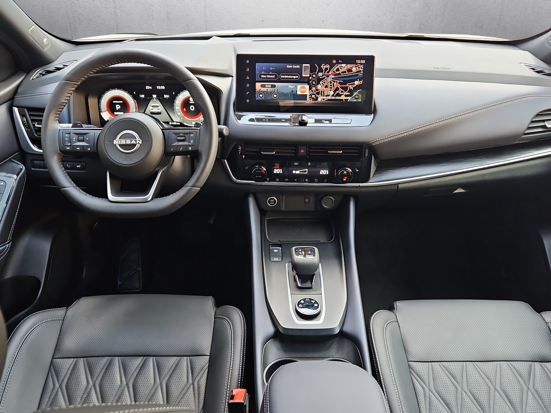 NISSAN Qashqai 1.3 MHEV Tekna+ 4x4-image-11