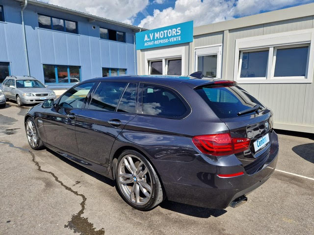 BMW M550d Touring xDrive Steptronic-image-3