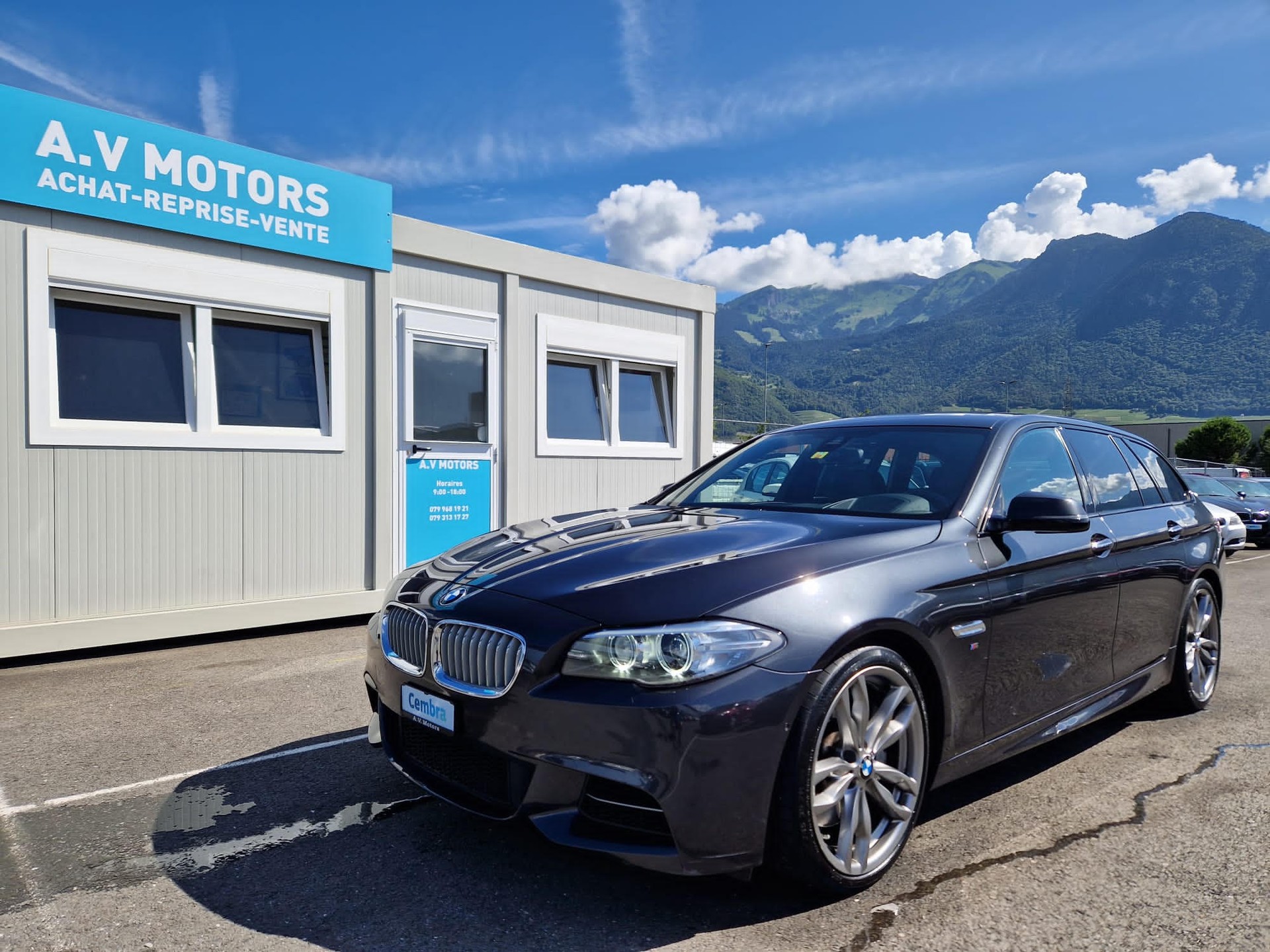BMW M550d Touring xDrive Steptronic-image-0