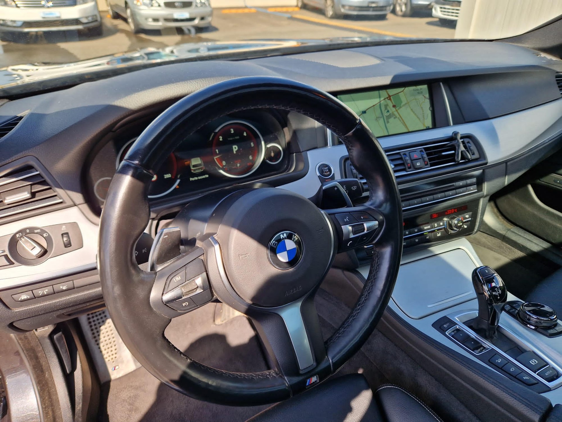 BMW M550d Touring xDrive Steptronic-image-8