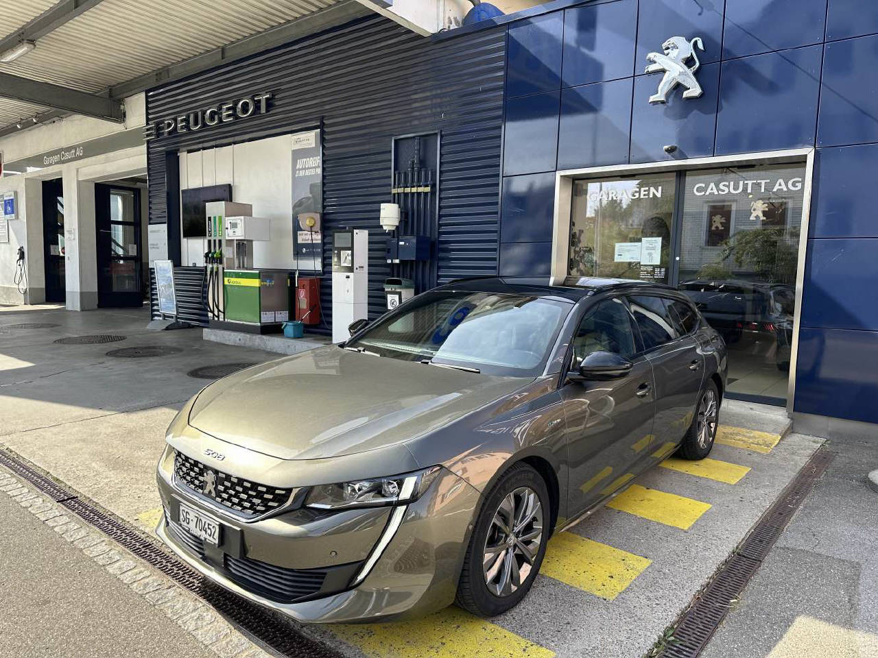 Car photo