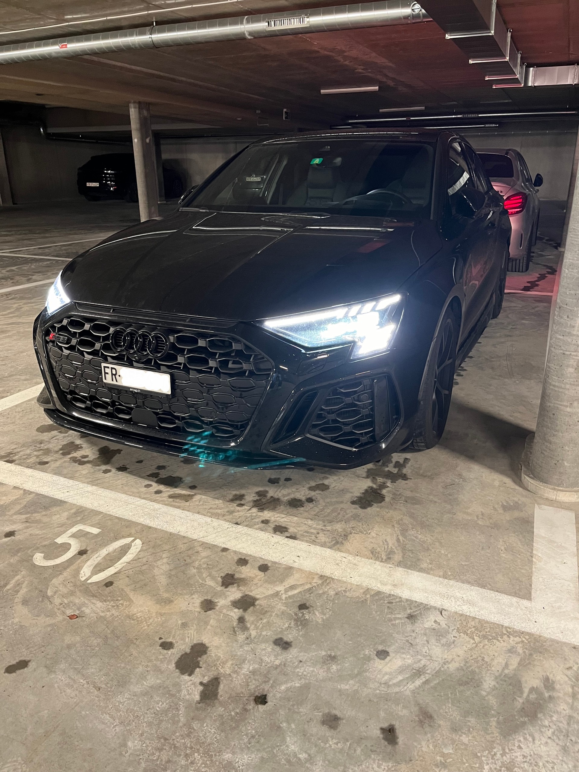AUDI RS3 Limousine 8Y-image-8