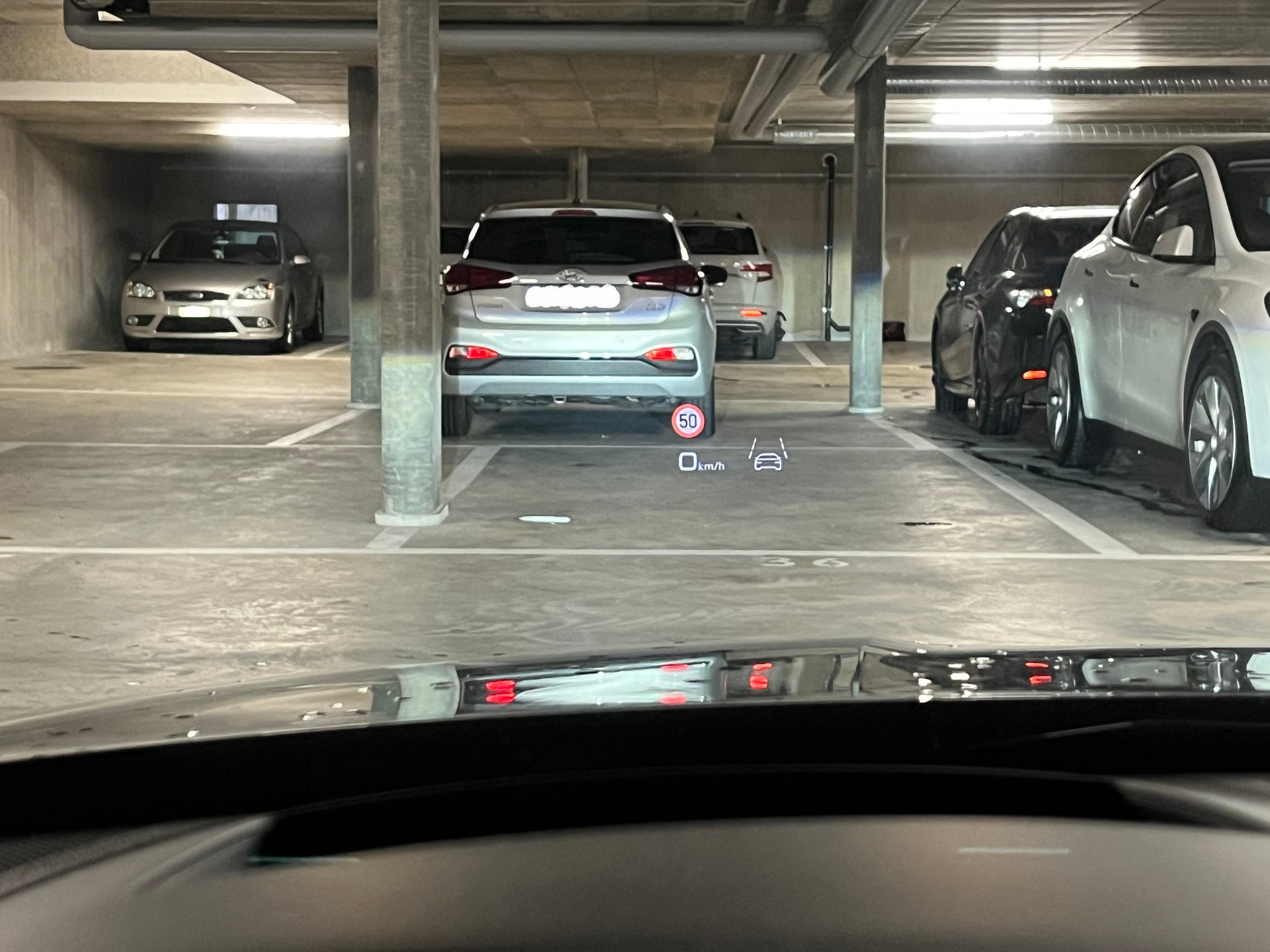AUDI RS3 Limousine 8Y-image-12