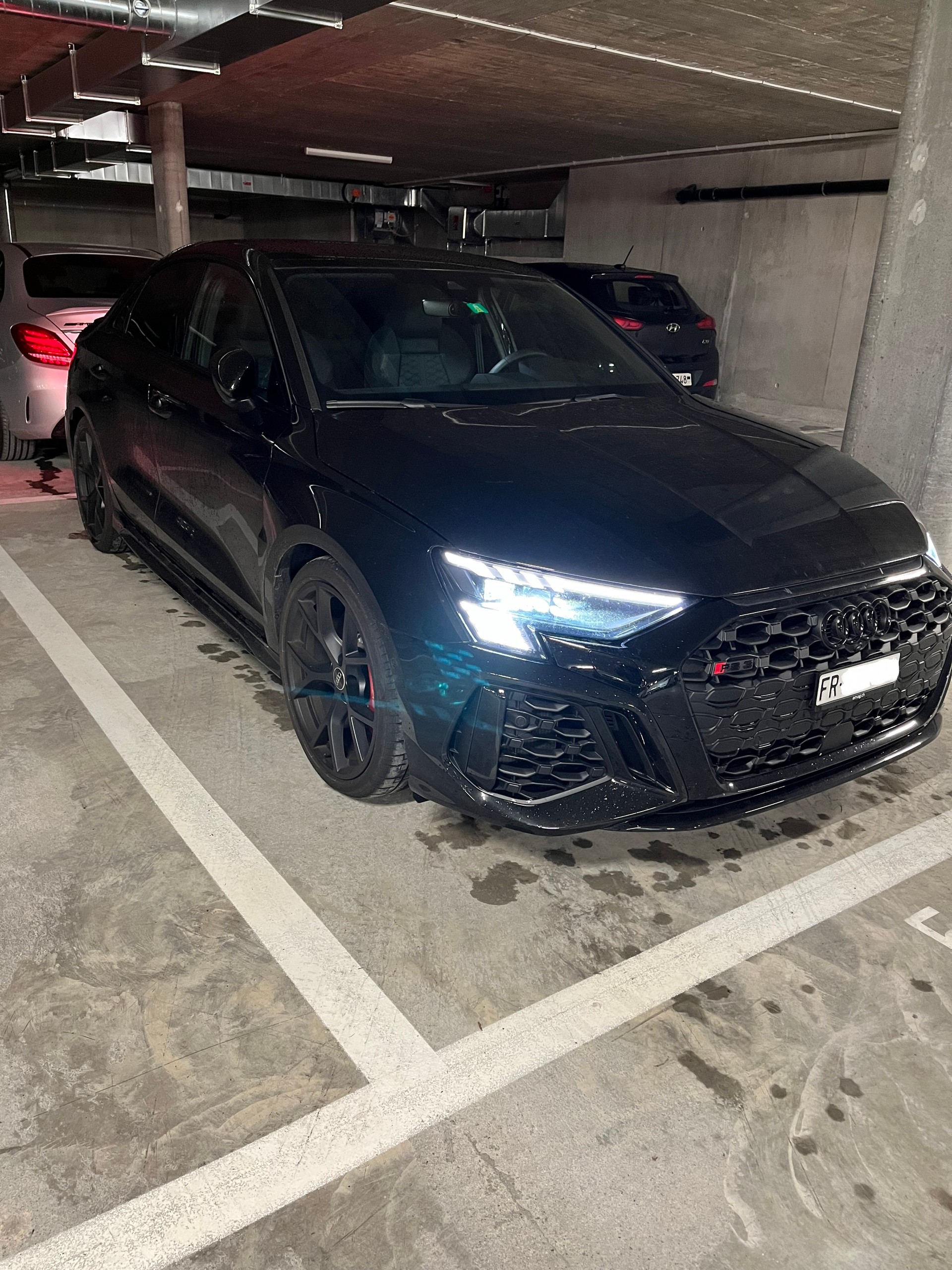 AUDI RS3 Limousine 8Y-image-9