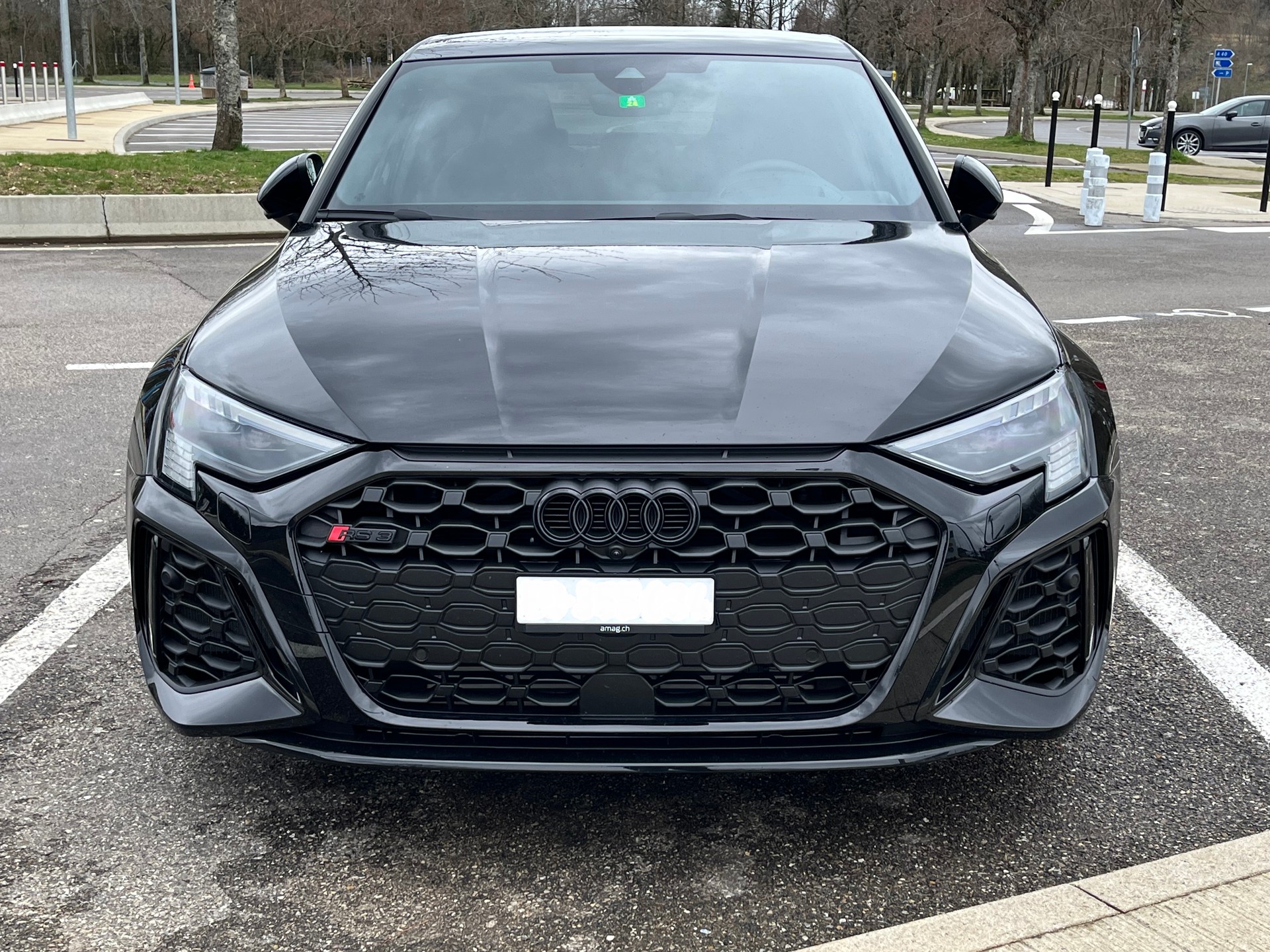 AUDI RS3 Limousine 8Y-image-0