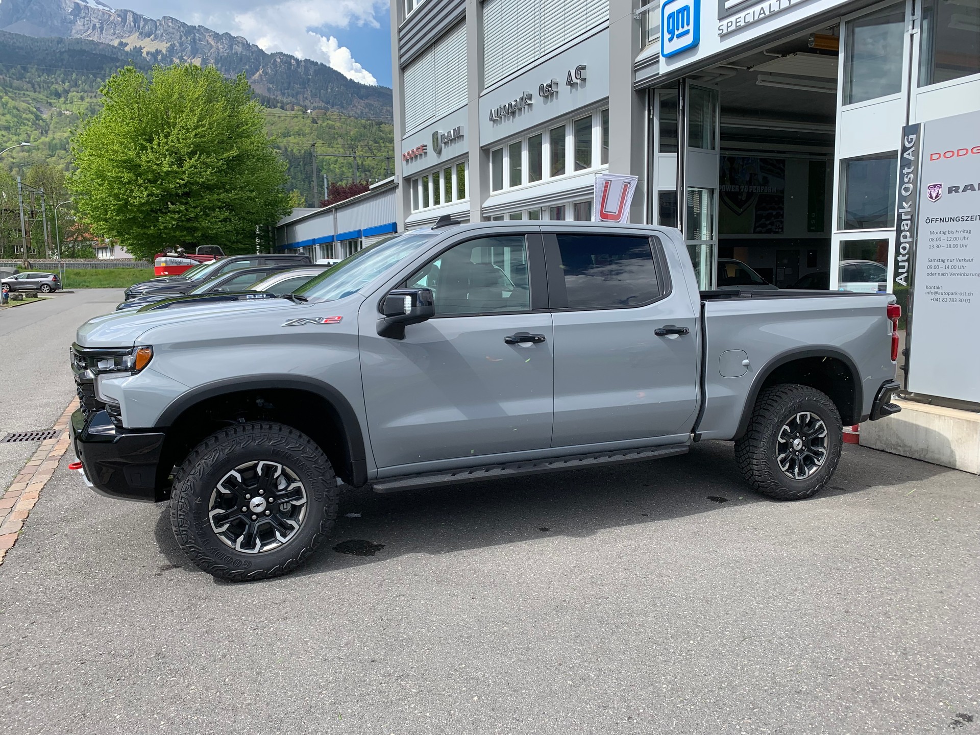 CHEVROLET Silverado 1500 Crew Cab 6,2l V8 ZR2 MY25-image-2