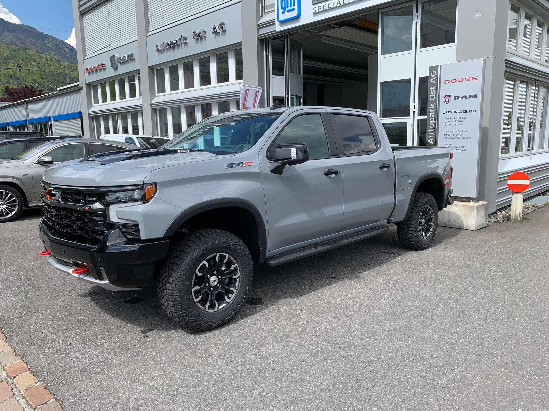 CHEVROLET Silverado 1500 Crew Cab 6,2l V8 ZR2 MY25-image-1