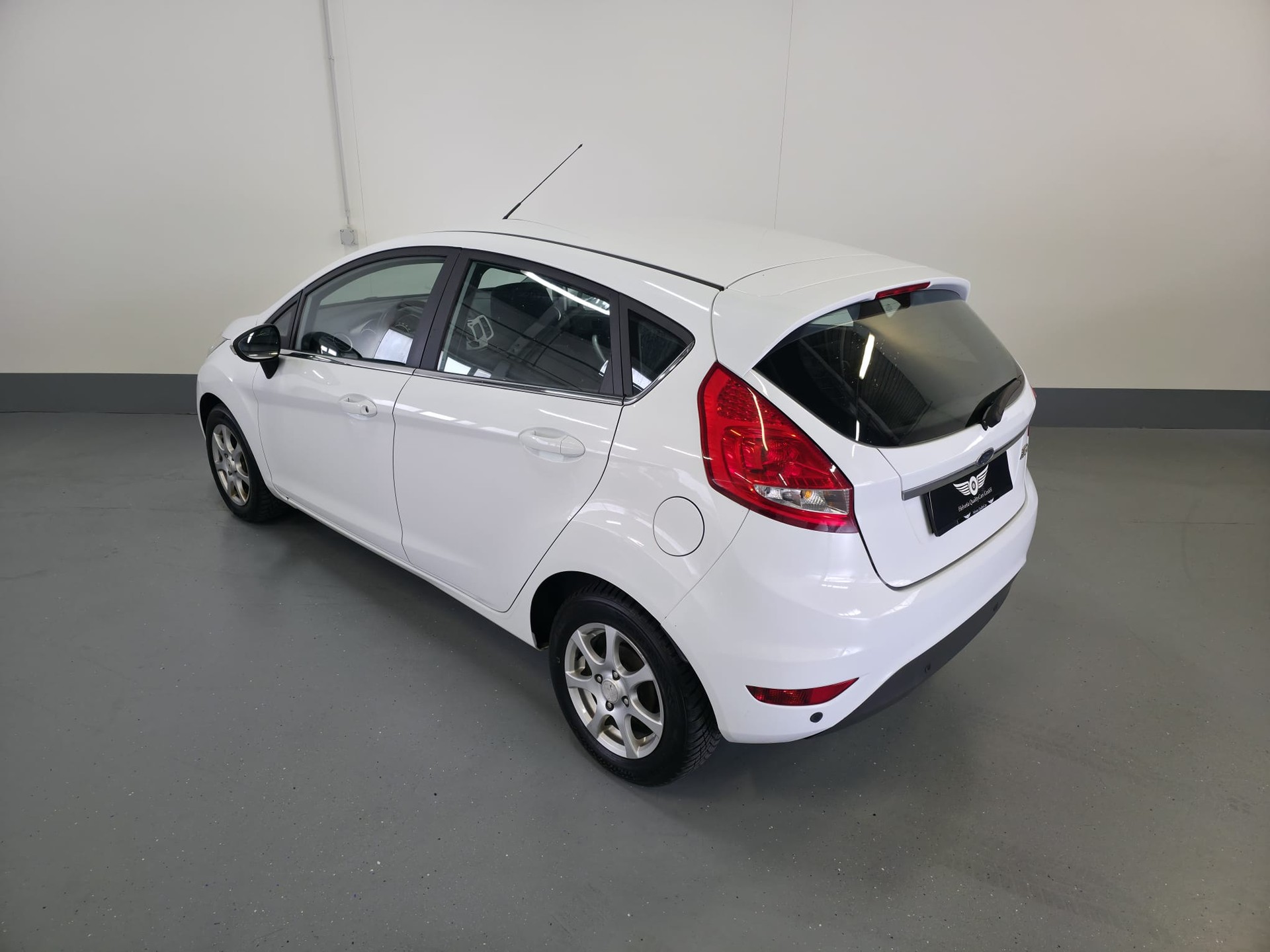 FORD Fiesta 1.6 16V Titanium-image-12