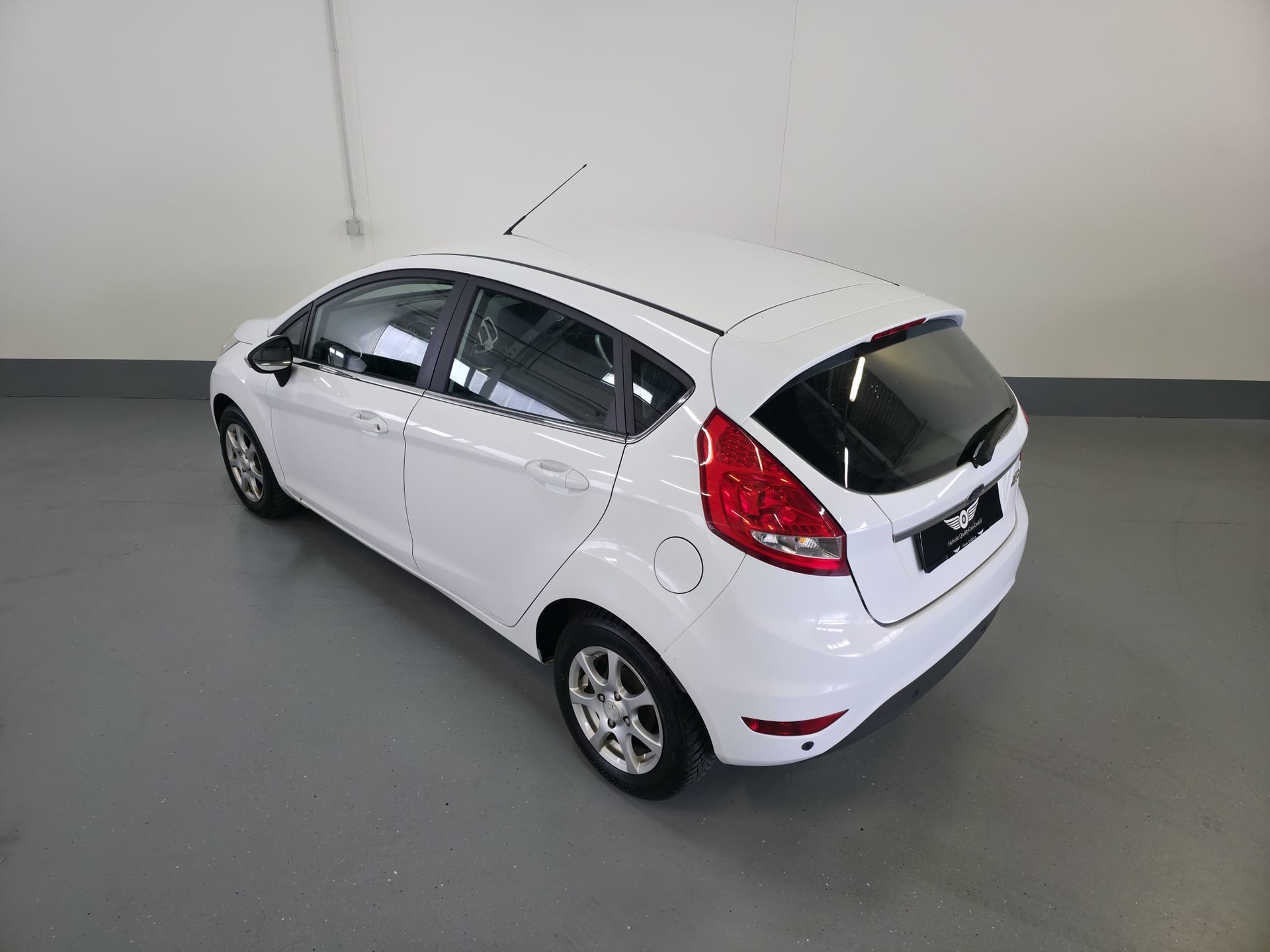 FORD Fiesta 1.6 16V Titanium-image-11