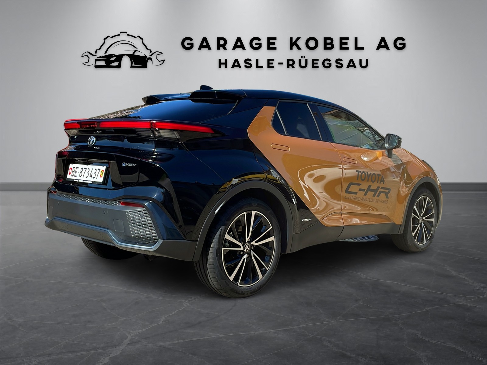 TOYOTA C-HR 2.0 HSD CVT Style Premiere 4WD-showroom-element-2