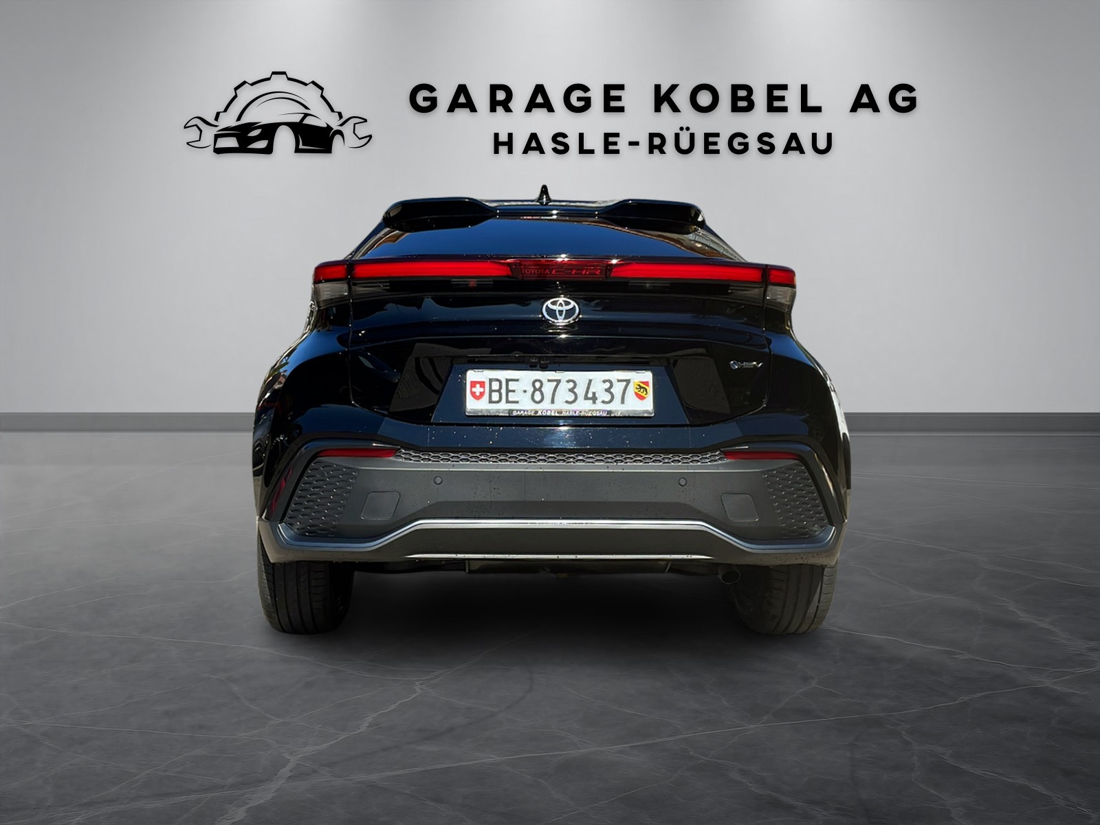 TOYOTA C-HR 2.0 HSD CVT Style Premiere 4WD-showroom-element-3