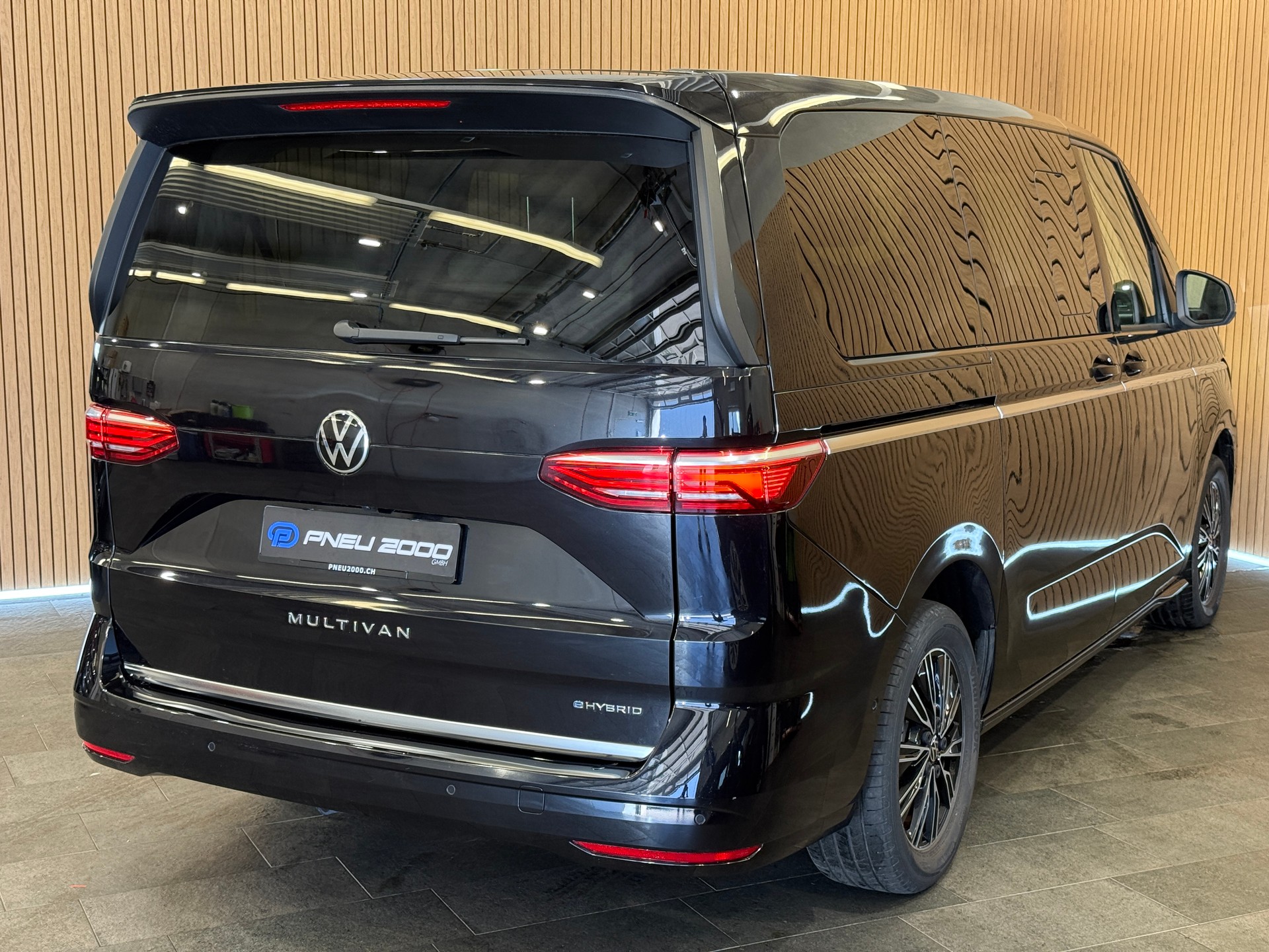 VW Multivan 1.4 eHybrid Style DSG Lang *7Sitze*-image-2