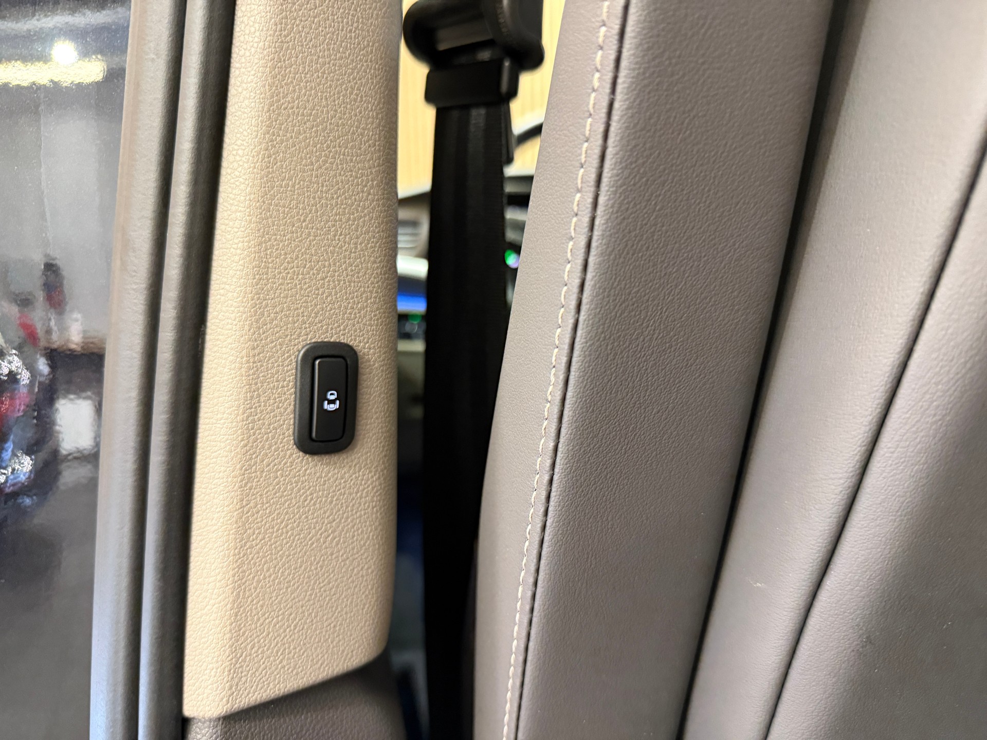 VW Multivan 1.4 eHybrid Style DSG Lang *7Sitze*-image-9