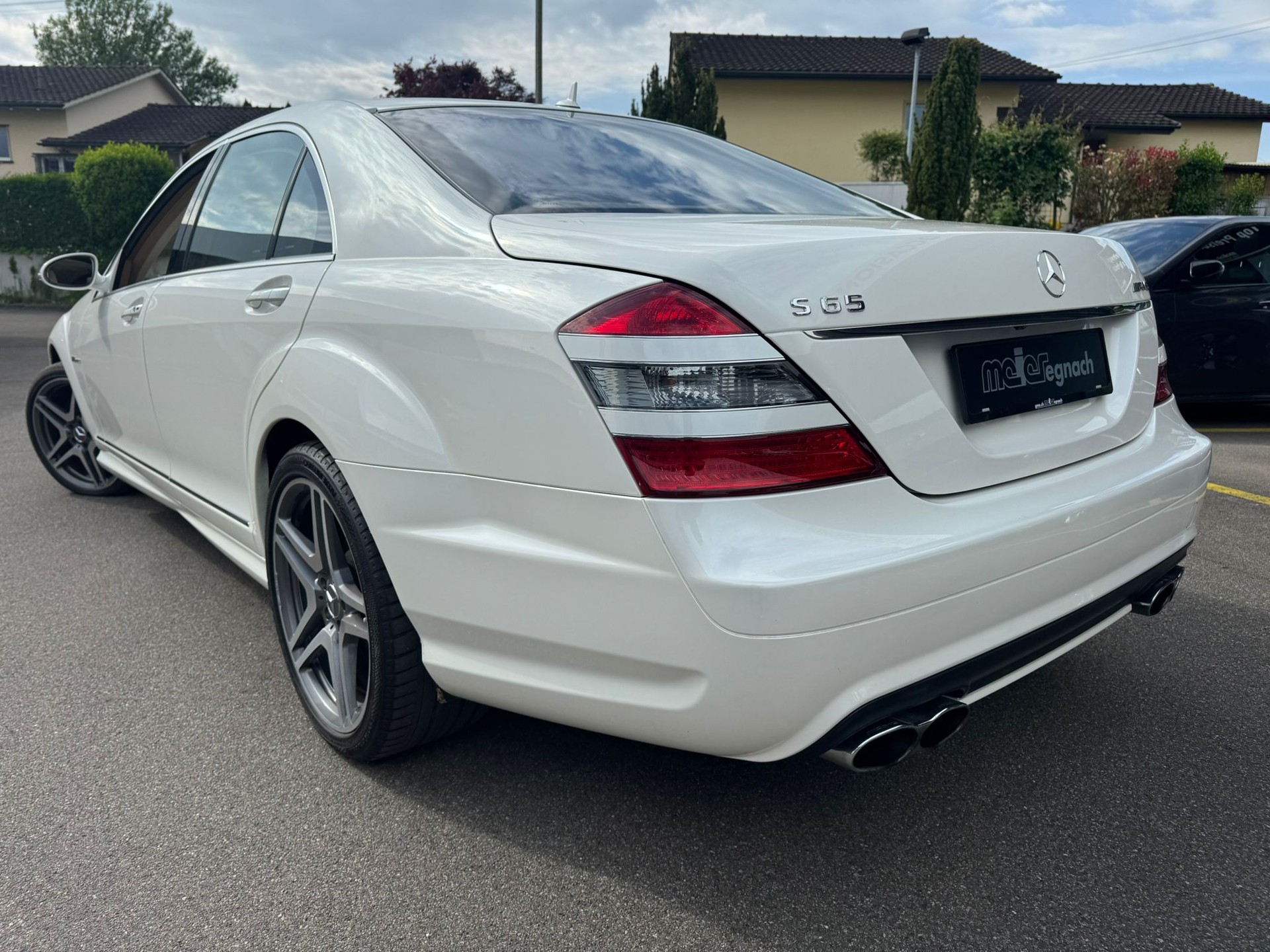 MERCEDES-BENZ S 65 AMG L Automatic-image-5