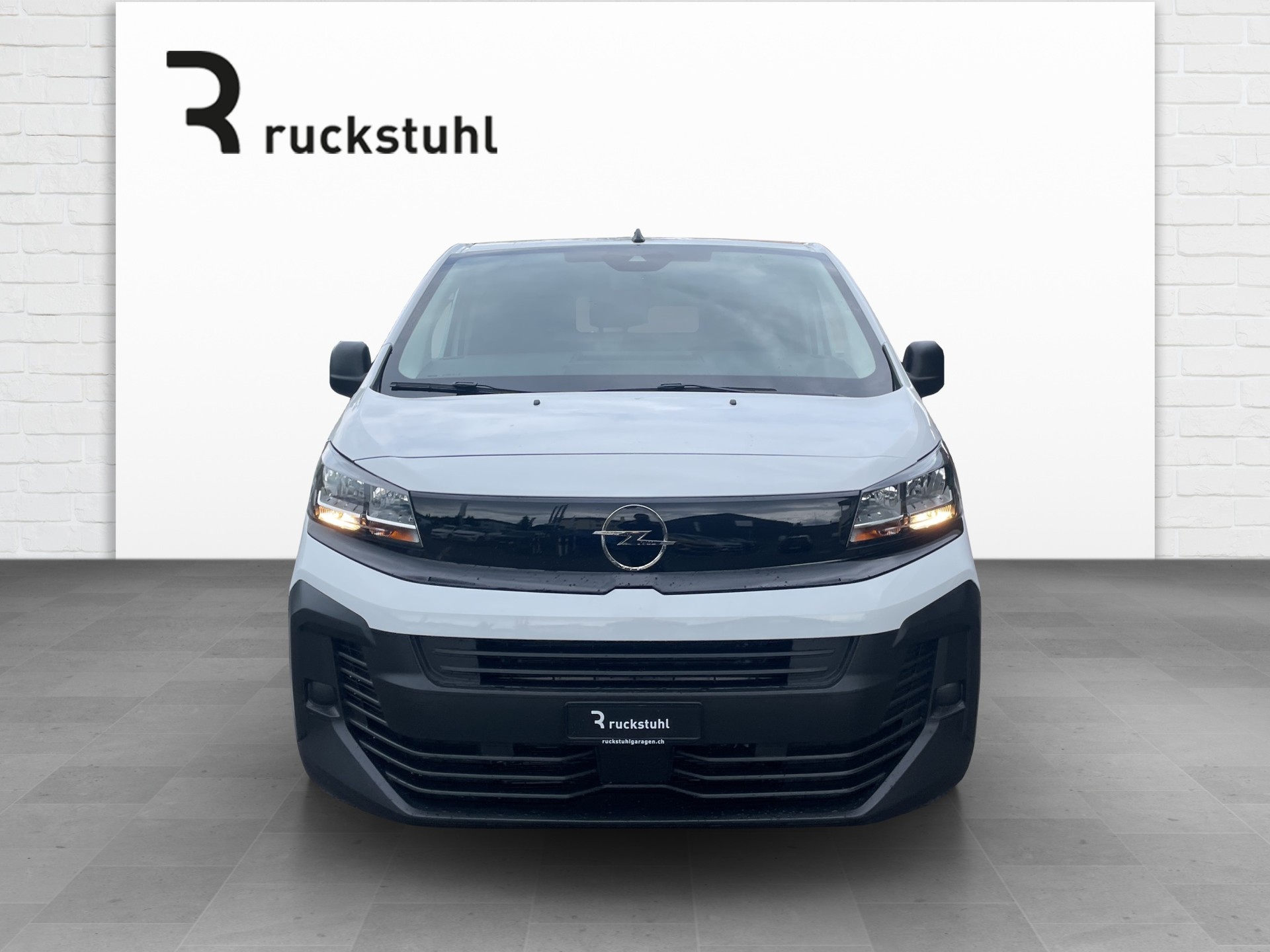 OPEL Vivaro-e Cargo 75kWh-showroom-element-1