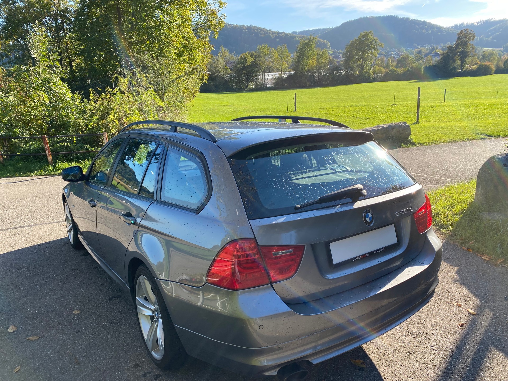 BMW 320d Touring-image-3