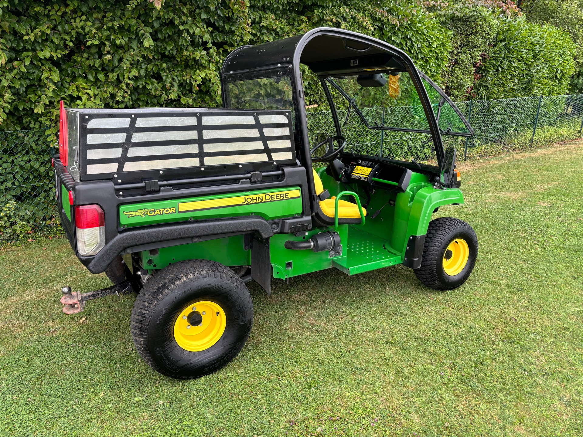 John Deere Gator