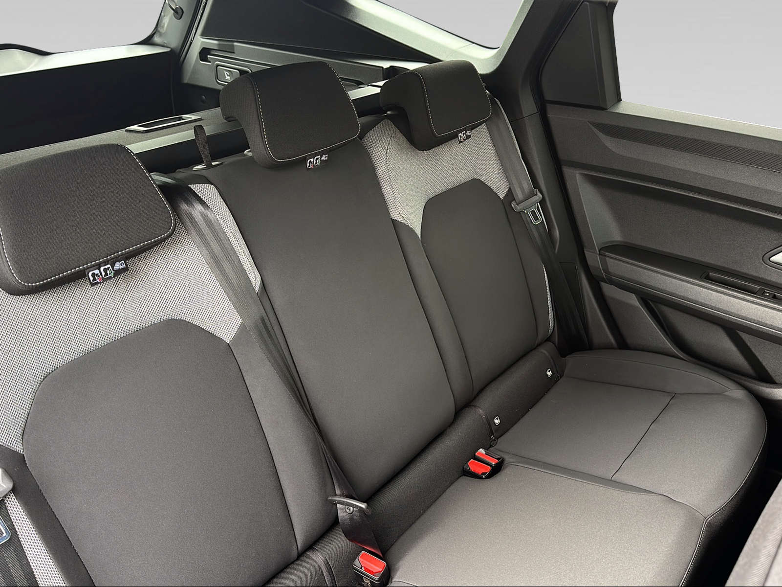 DACIA BIGSTER journey hybrid 155-image-8