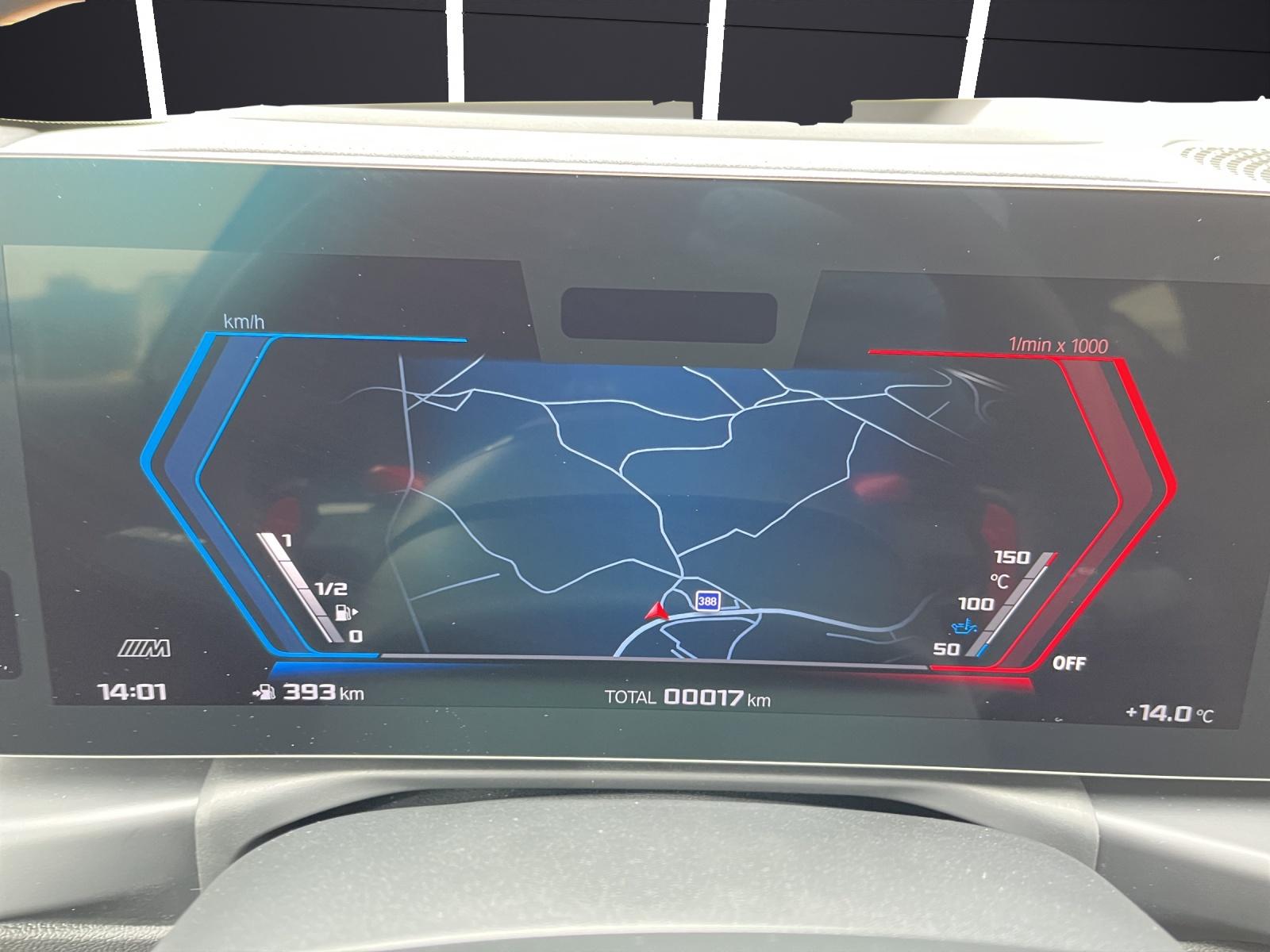 BMW M3 Competition xDrive Touring-image-10