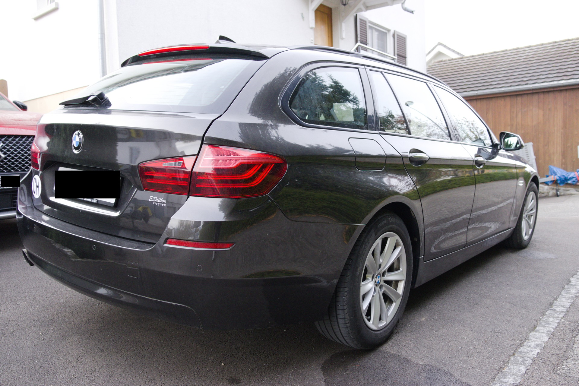 BMW 520i Touring-image-3
