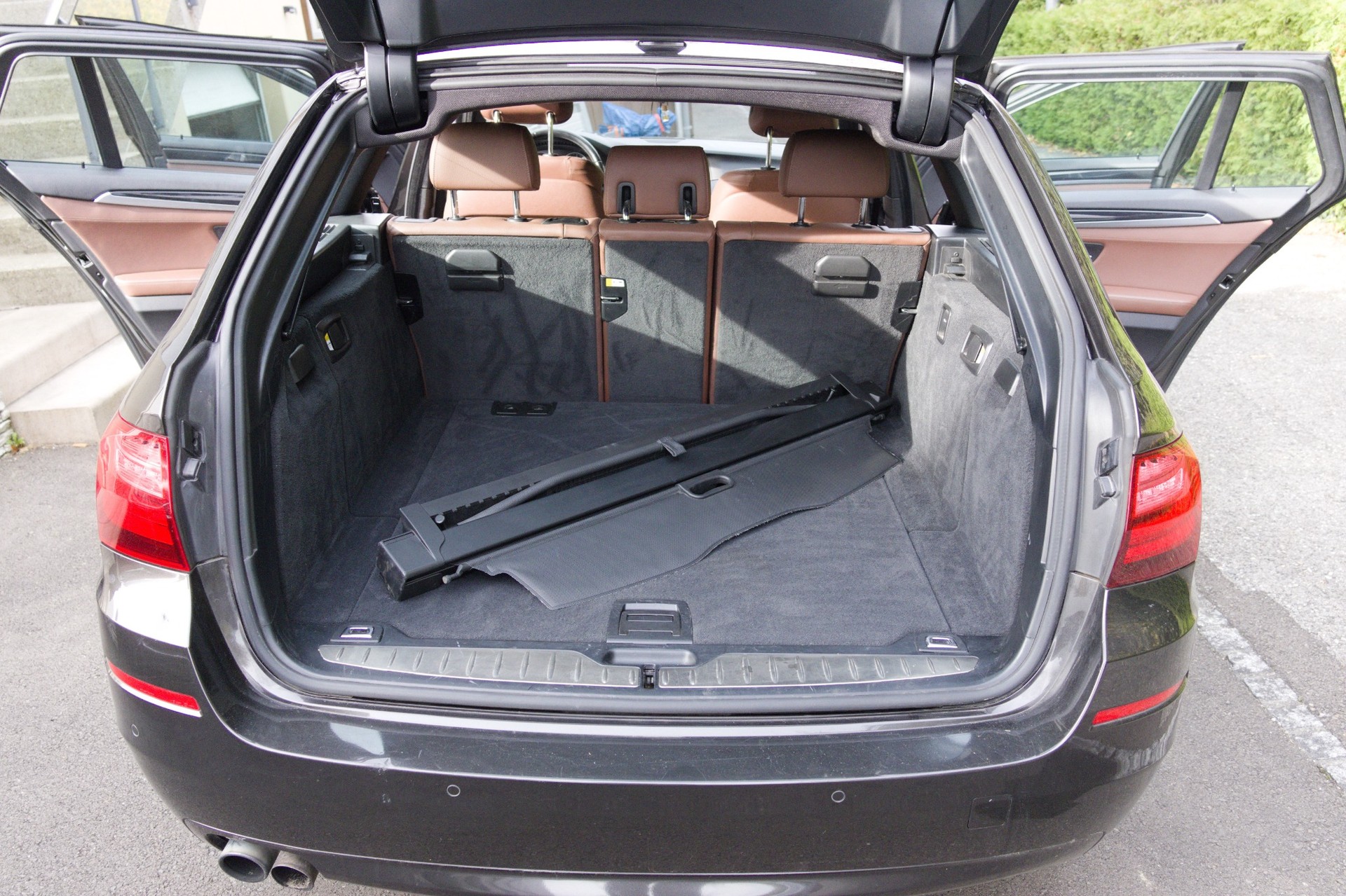 BMW 520i Touring-image-5