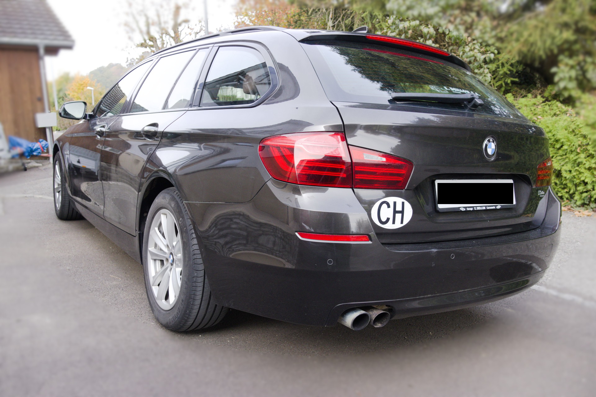 BMW 520i Touring-image-4