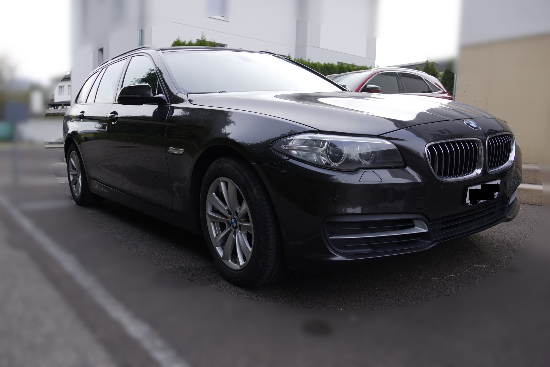 BMW 520i Touring-image-2