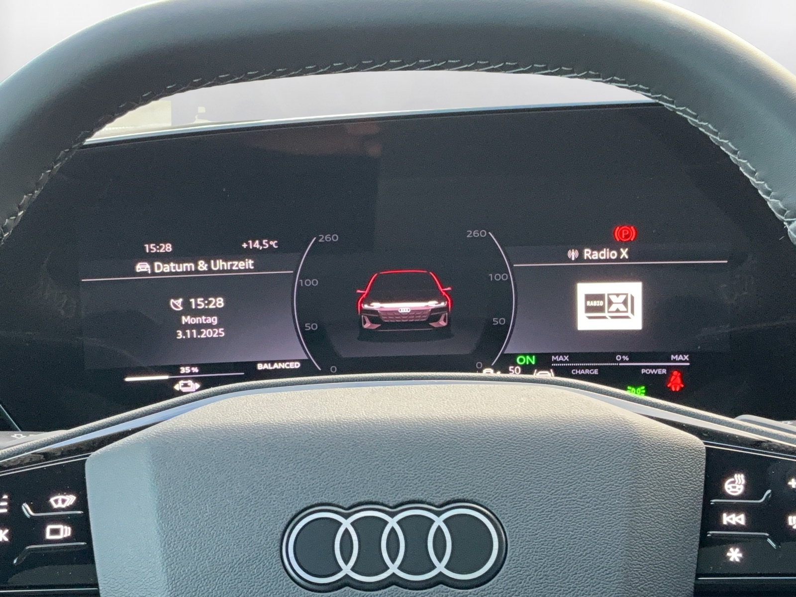 AUDI A6 Avant e-tron quattro-image-7