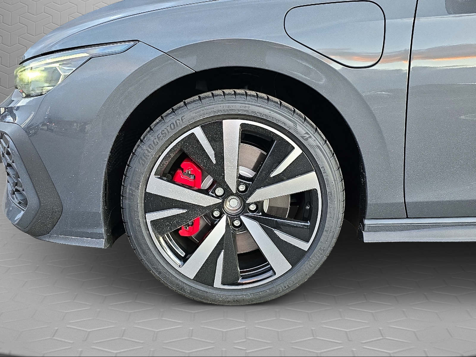 VW VW Golf GTE-image-5
