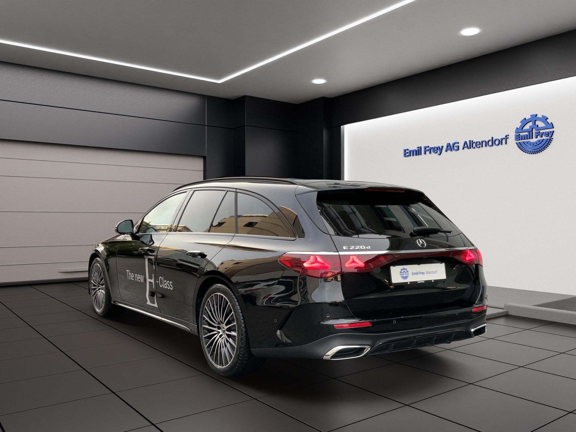 MERCEDES-BENZ E 220 d Kombi AMG Line-image-3