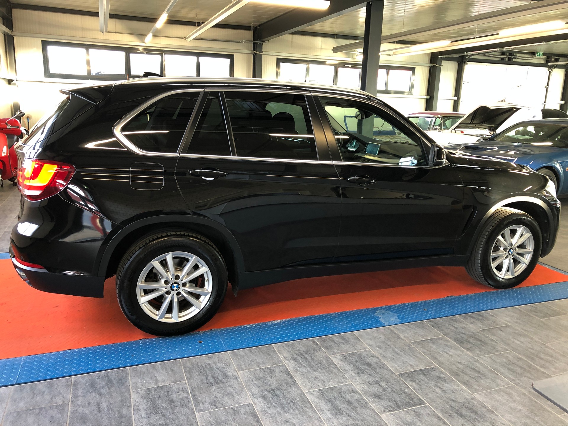 BMW X5 xDrive 25d Steptronic-image-10